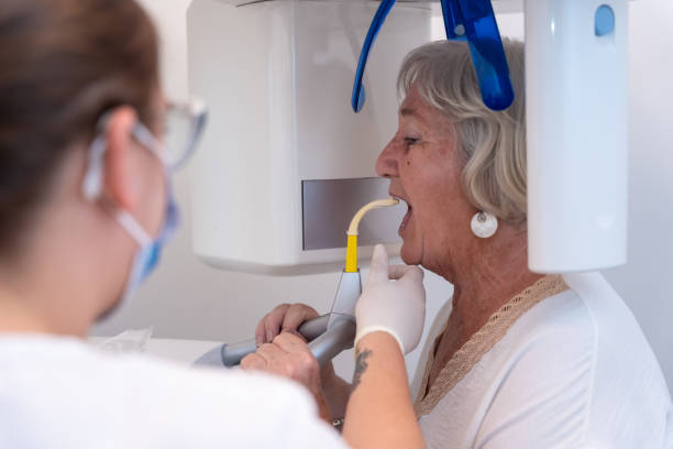 Best Emergency Treatment for Toothache in East Sparta, OH