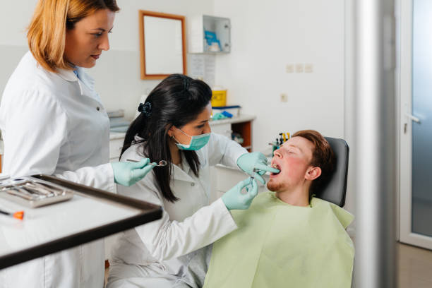 Best Weekend Emergency Dentist in East Sparta, OH